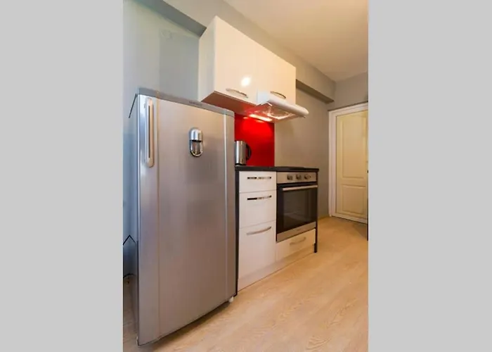 The Perfect One-bedroom Maisonette In By Flat Mаnager *